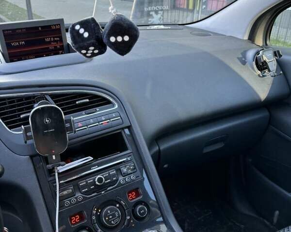 Бежевый Пежо 5008, объемом двигателя 1.6 л и пробегом 170 тыс. км за 7600 $, фото 1 на Automoto.ua