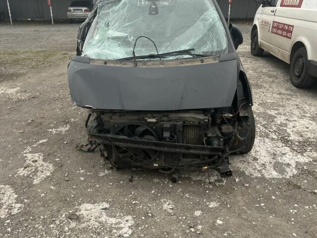 Черный Пежо 5008, объемом двигателя 2 л и пробегом 400 тыс. км за 2000 $, фото 4 на Automoto.ua