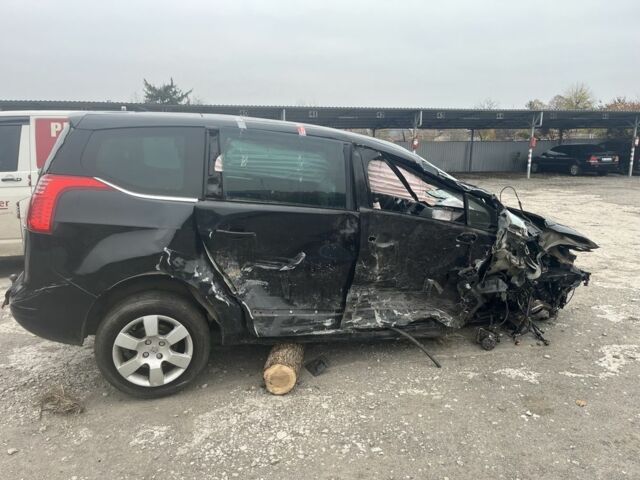 Черный Пежо 5008, объемом двигателя 2 л и пробегом 400 тыс. км за 2000 $, фото 3 на Automoto.ua