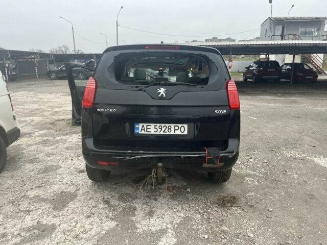 Черный Пежо 5008, объемом двигателя 2 л и пробегом 400 тыс. км за 2000 $, фото 7 на Automoto.ua