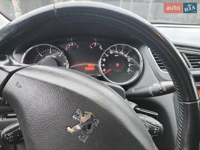 Чорний Пежо 5008, об'ємом двигуна 1.56 л та пробігом 250 тис. км за 6700 $, фото 24 на Automoto.ua