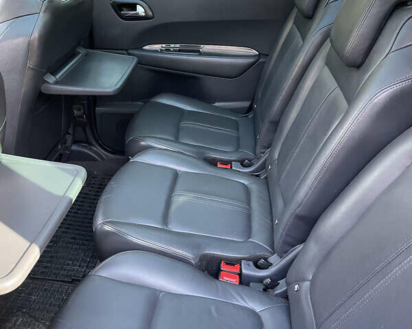 Черный Пежо 5008, объемом двигателя 1.6 л и пробегом 250 тыс. км за 6700 $, фото 11 на Automoto.ua