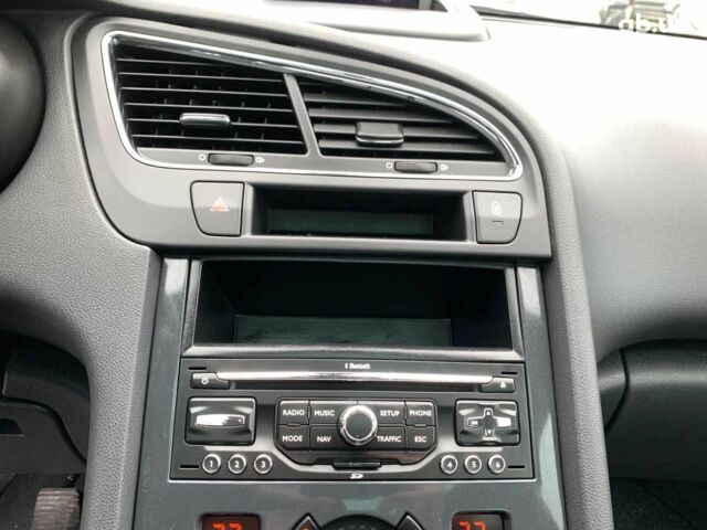 Чорний Пежо 5008, об'ємом двигуна 1.6 л та пробігом 177 тис. км за 8190 $, фото 27 на Automoto.ua