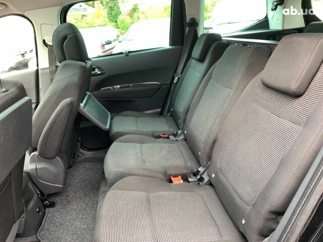 Чорний Пежо 5008, об'ємом двигуна 1.6 л та пробігом 177 тис. км за 8190 $, фото 20 на Automoto.ua