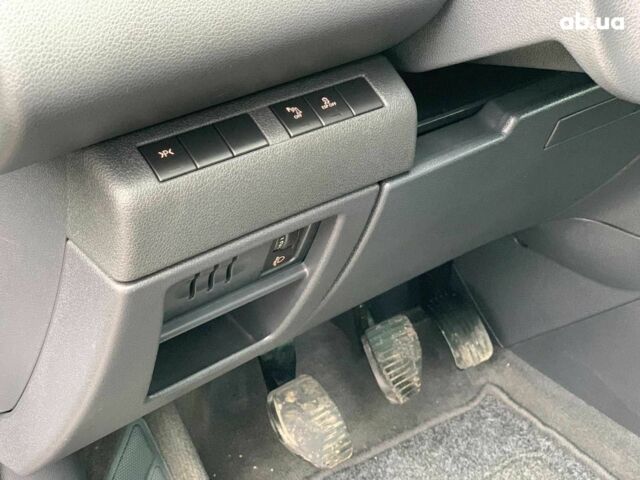 Чорний Пежо 5008, об'ємом двигуна 1.6 л та пробігом 177 тис. км за 8190 $, фото 23 на Automoto.ua