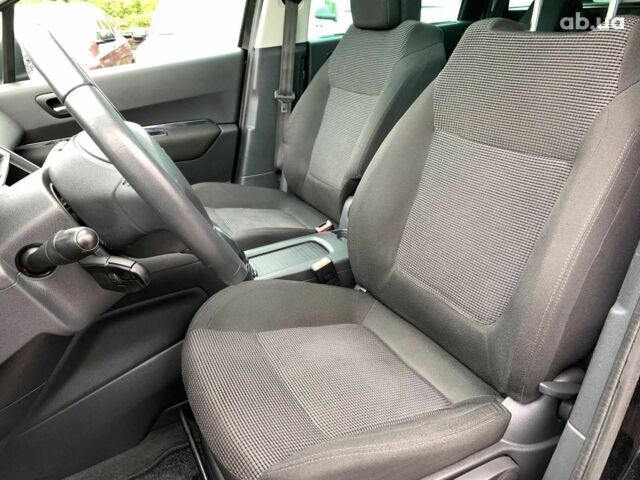 Чорний Пежо 5008, об'ємом двигуна 1.6 л та пробігом 177 тис. км за 8190 $, фото 31 на Automoto.ua