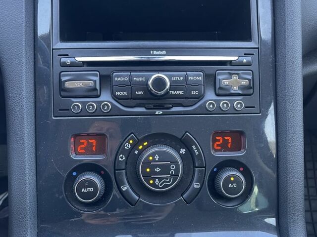 Черный Пежо 5008, объемом двигателя 1.6 л и пробегом 250 тыс. км за 6700 $, фото 11 на Automoto.ua