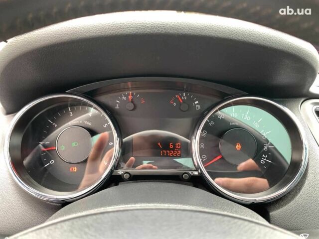 Чорний Пежо 5008, об'ємом двигуна 1.6 л та пробігом 177 тис. км за 8190 $, фото 26 на Automoto.ua