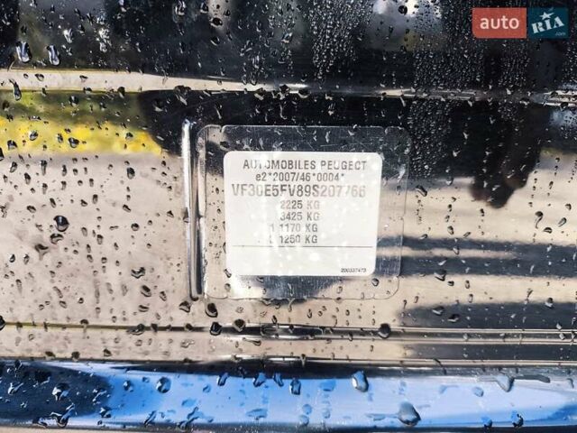 Чорний Пежо 5008, об'ємом двигуна 1.6 л та пробігом 245 тис. км за 7650 $, фото 6 на Automoto.ua