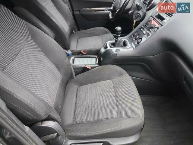 Чорний Пежо 5008, об'ємом двигуна 1.56 л та пробігом 250 тис. км за 6700 $, фото 30 на Automoto.ua