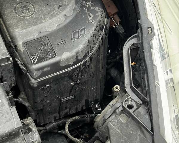 Чорний Пежо 5008, об'ємом двигуна 1.6 л та пробігом 200 тис. км за 4999 $, фото 50 на Automoto.ua