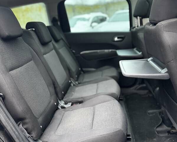 Чорний Пежо 5008, об'ємом двигуна 1.6 л та пробігом 200 тис. км за 4999 $, фото 82 на Automoto.ua