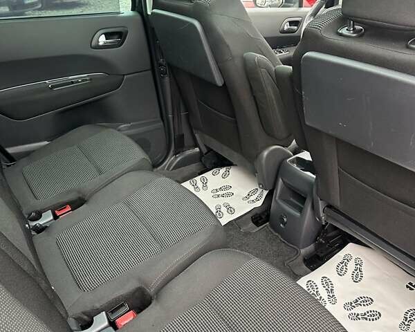 Черный Пежо 5008, объемом двигателя 1.6 л и пробегом 269 тыс. км за 7200 $, фото 13 на Automoto.ua