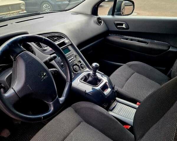 Пежо 5008 2010 у Хмельницькому на Automoto.ua Чорний Пежо 5008, об'ємом двигуна 1.6 л та пробігом 186 тис. км за 7000 $, фото 10 на Automoto.ua