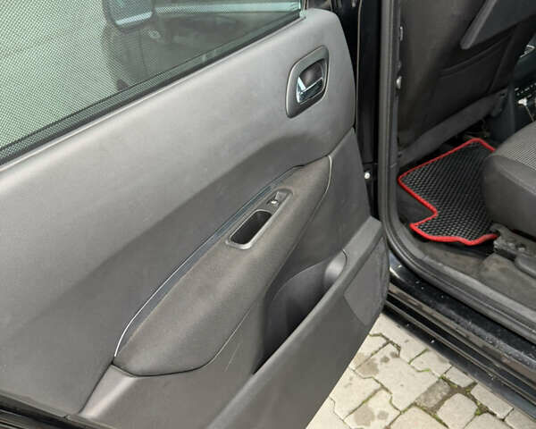 Черный Пежо 5008, объемом двигателя 1.56 л и пробегом 270 тыс. км за 4999 $, фото 30 на Automoto.ua