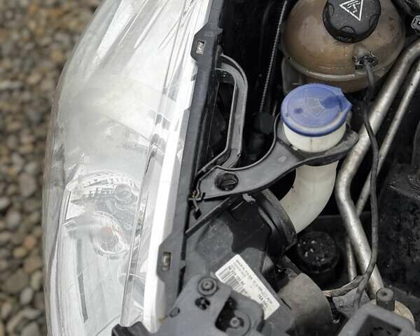 Чорний Пежо 5008, об'ємом двигуна 1.6 л та пробігом 200 тис. км за 4999 $, фото 47 на Automoto.ua