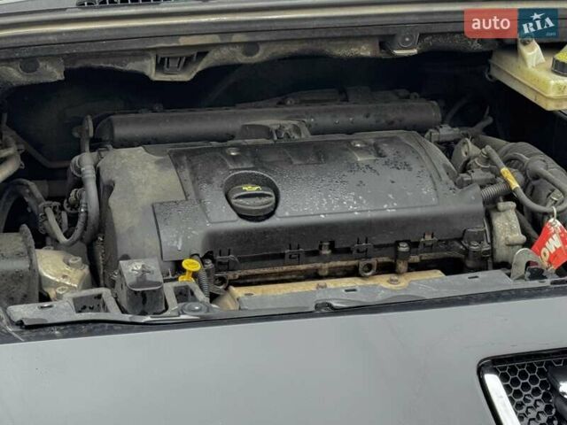 Чорний Пежо 5008, об'ємом двигуна 1.6 л та пробігом 200 тис. км за 4999 $, фото 48 на Automoto.ua