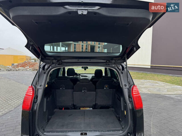 Черный Пежо 5008, объемом двигателя 1.56 л и пробегом 310 тыс. км за 6700 $, фото 26 на Automoto.ua