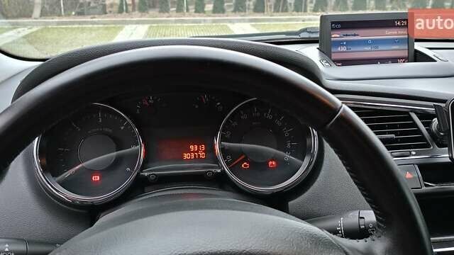 Черный Пежо 5008, объемом двигателя 1.56 л и пробегом 304 тыс. км за 8400 $, фото 33 на Automoto.ua