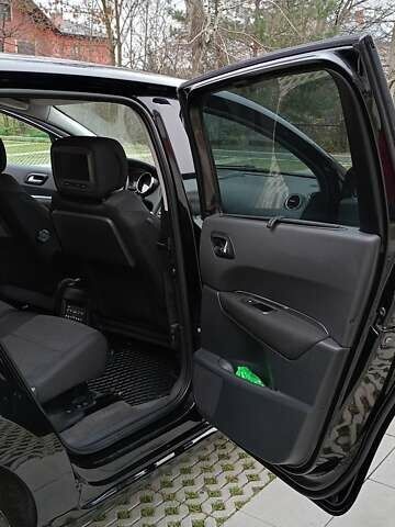 Черный Пежо 5008, объемом двигателя 1.56 л и пробегом 304 тыс. км за 8400 $, фото 21 на Automoto.ua