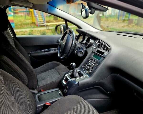 Пежо 5008 2010 у Хмельницькому на Automoto.ua Чорний Пежо 5008, об'ємом двигуна 1.6 л та пробігом 186 тис. км за 7000 $, фото 12 на Automoto.ua