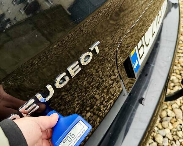 Чорний Пежо 5008, об'ємом двигуна 1.6 л та пробігом 200 тис. км за 4999 $, фото 97 на Automoto.ua