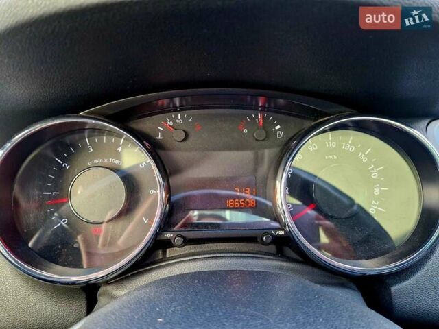 Пежо 5008 2010 у Хмельницькому на Automoto.ua Чорний Пежо 5008, об'ємом двигуна 1.6 л та пробігом 186 тис. км за 7000 $, фото 15 на Automoto.ua