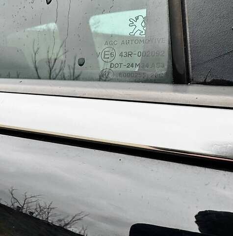 Чорний Пежо 5008, об'ємом двигуна 1.6 л та пробігом 200 тис. км за 4999 $, фото 32 на Automoto.ua