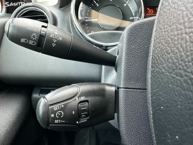 Чорний Пежо 5008, об'ємом двигуна 1.6 л та пробігом 170 тис. км за 6300 $, фото 7 на Automoto.ua