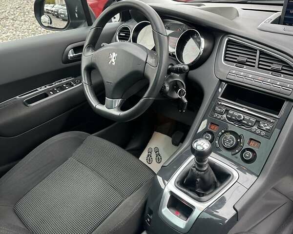 Черный Пежо 5008, объемом двигателя 1.6 л и пробегом 269 тыс. км за 7200 $, фото 16 на Automoto.ua