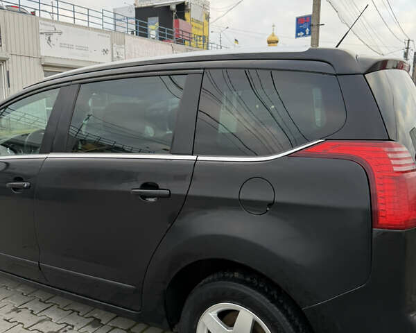 Черный Пежо 5008, объемом двигателя 1.56 л и пробегом 270 тыс. км за 4999 $, фото 7 на Automoto.ua