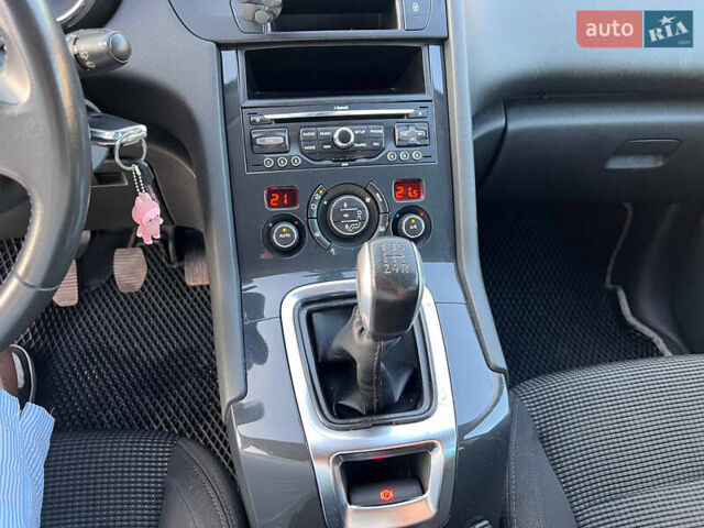 Черный Пежо 5008, объемом двигателя 1.6 л и пробегом 240 тыс. км за 6200 $, фото 12 на Automoto.ua