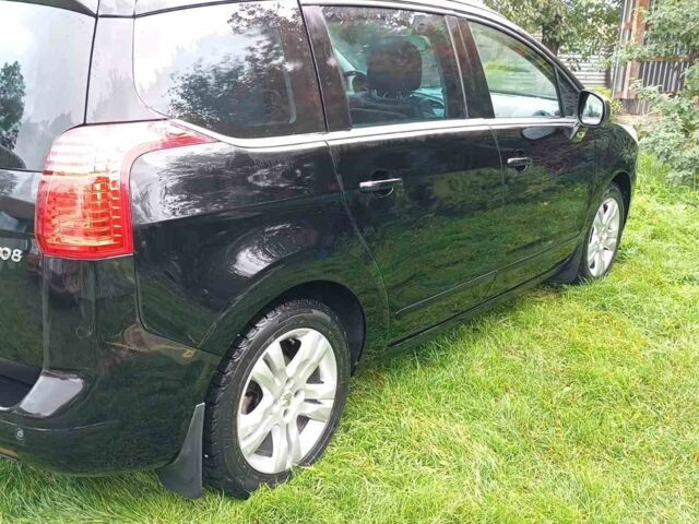 Черный Пежо 5008, объемом двигателя 0 л и пробегом 219 тыс. км за 7300 $, фото 4 на Automoto.ua