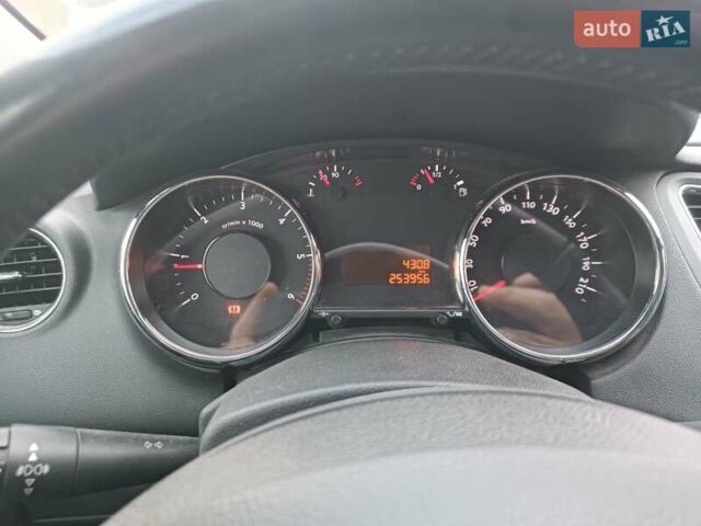 Черный Пежо 5008, объемом двигателя 2 л и пробегом 254 тыс. км за 9600 $, фото 20 на Automoto.ua
