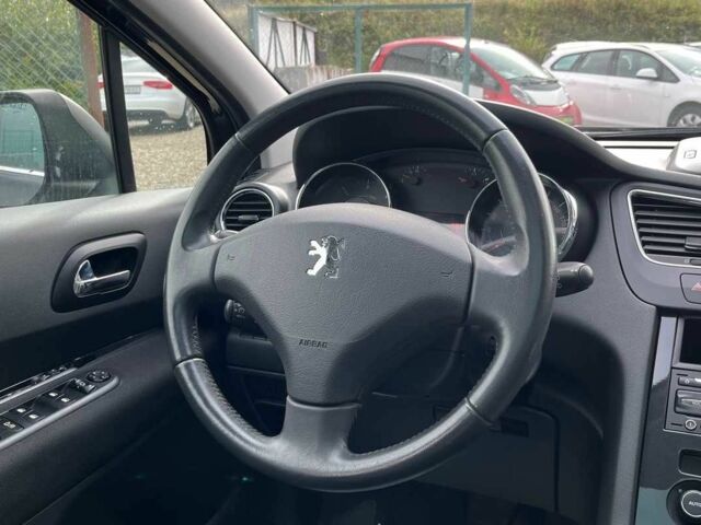 Черный Пежо 5008, объемом двигателя 2 л и пробегом 221 тыс. км за 9300 $, фото 17 на Automoto.ua