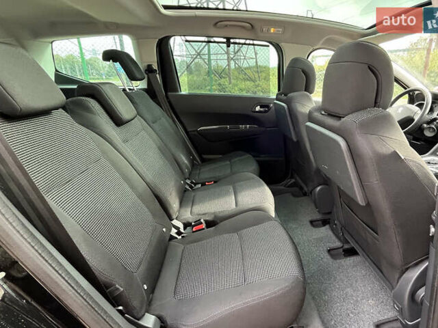 Черный Пежо 5008, объемом двигателя 2 л и пробегом 221 тыс. км за 9300 $, фото 19 на Automoto.ua