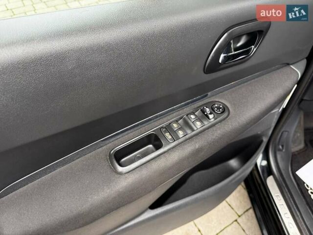 Чорний Пежо 5008, об'ємом двигуна 1.56 л та пробігом 208 тис. км за 8300 $, фото 37 на Automoto.ua