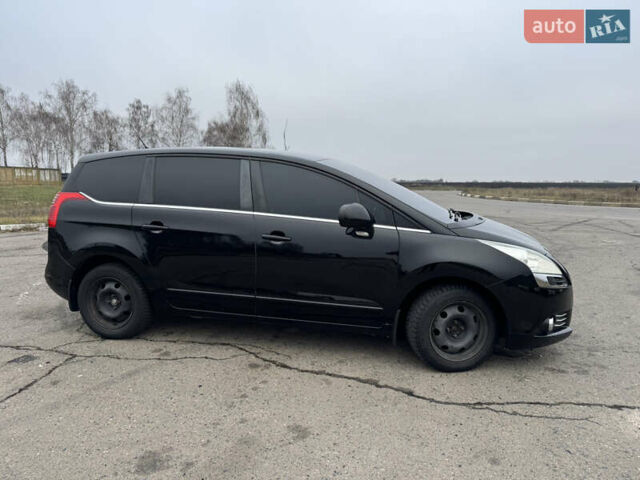 Черный Пежо 5008, объемом двигателя 1.56 л и пробегом 356 тыс. км за 8199 $, фото 2 на Automoto.ua