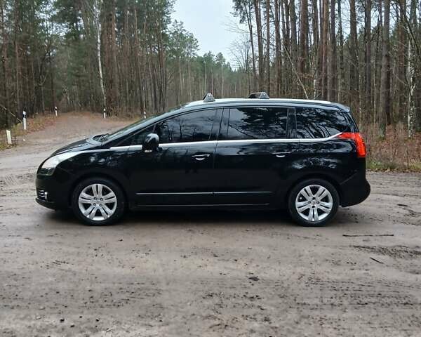 Черный Пежо 5008, объемом двигателя 1.56 л и пробегом 123 тыс. км за 7650 $, фото 3 на Automoto.ua