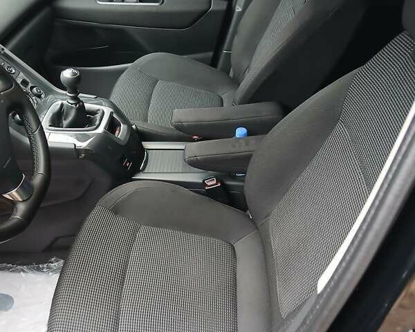 Черный Пежо 5008, объемом двигателя 1.56 л и пробегом 123 тыс. км за 7650 $, фото 24 на Automoto.ua