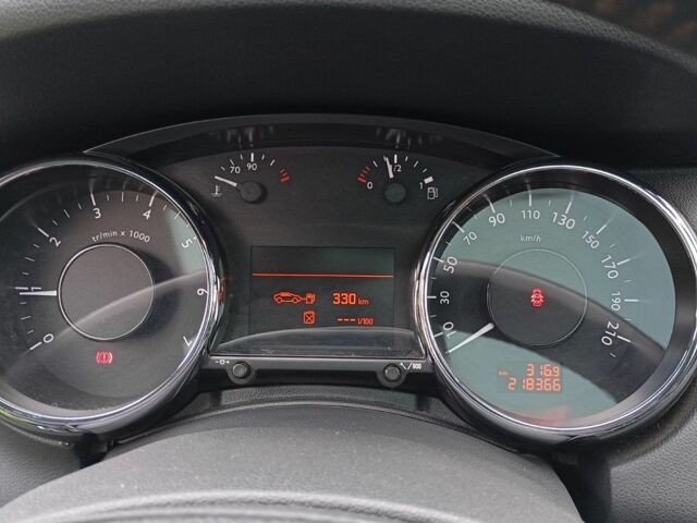 Черный Пежо 5008, объемом двигателя 0 л и пробегом 219 тыс. км за 7300 $, фото 1 на Automoto.ua