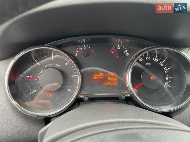 Черный Пежо 5008, объемом двигателя 1.6 л и пробегом 254 тыс. км за 7300 $, фото 23 на Automoto.ua