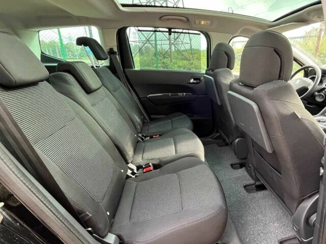 Черный Пежо 5008, объемом двигателя 2 л и пробегом 221 тыс. км за 9300 $, фото 19 на Automoto.ua