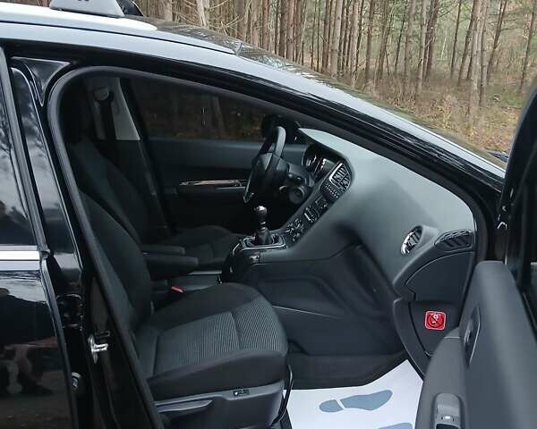Черный Пежо 5008, объемом двигателя 1.56 л и пробегом 123 тыс. км за 7650 $, фото 17 на Automoto.ua