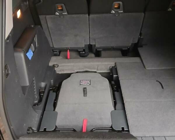 Черный Пежо 5008, объемом двигателя 1.56 л и пробегом 123 тыс. км за 7650 $, фото 20 на Automoto.ua