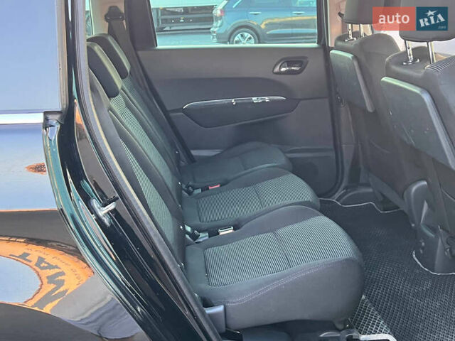 Черный Пежо 5008, объемом двигателя 1.6 л и пробегом 240 тыс. км за 6200 $, фото 8 на Automoto.ua