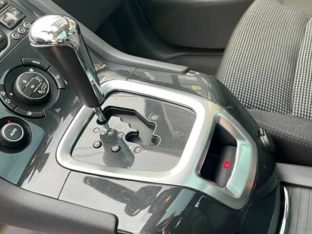 Черный Пежо 5008, объемом двигателя 2 л и пробегом 221 тыс. км за 9300 $, фото 14 на Automoto.ua