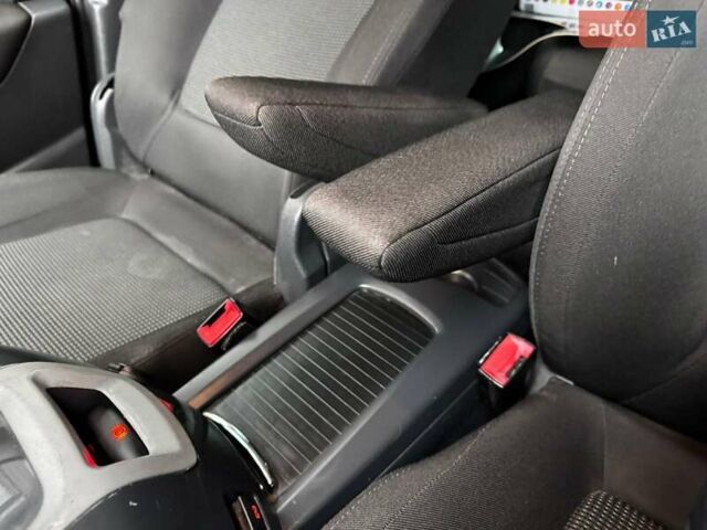 Чорний Пежо 5008, об'ємом двигуна 1.56 л та пробігом 208 тис. км за 8300 $, фото 47 на Automoto.ua