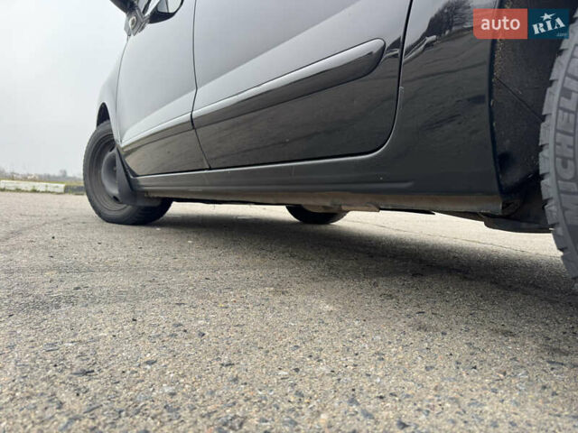 Черный Пежо 5008, объемом двигателя 1.56 л и пробегом 356 тыс. км за 8199 $, фото 32 на Automoto.ua