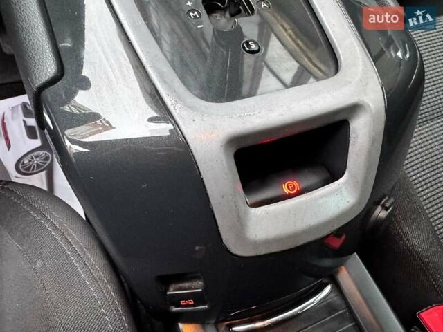 Чорний Пежо 5008, об'ємом двигуна 1.56 л та пробігом 208 тис. км за 8300 $, фото 45 на Automoto.ua